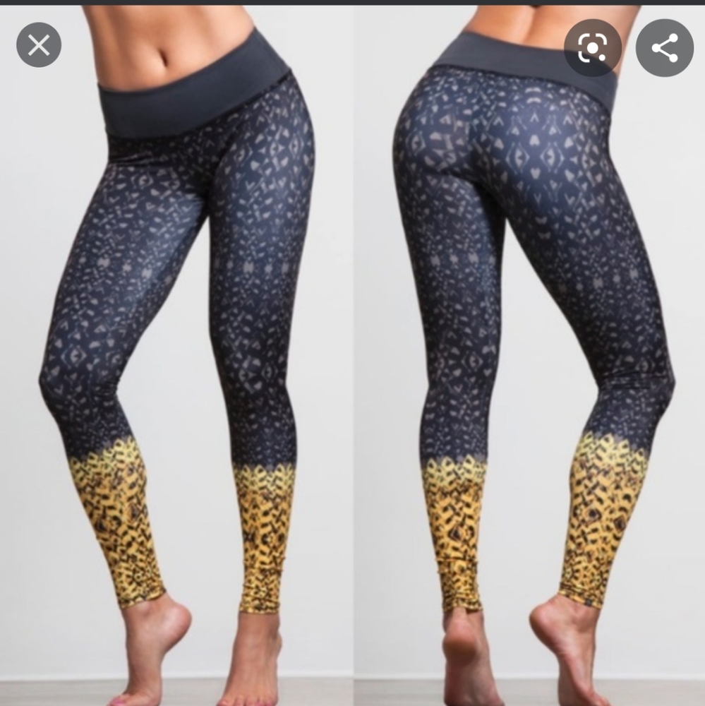 Onzie graphic jewel leggings